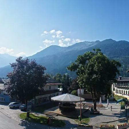 Erwin & Eleonore Huettl Apartmán Neukirchen am Großvenediger