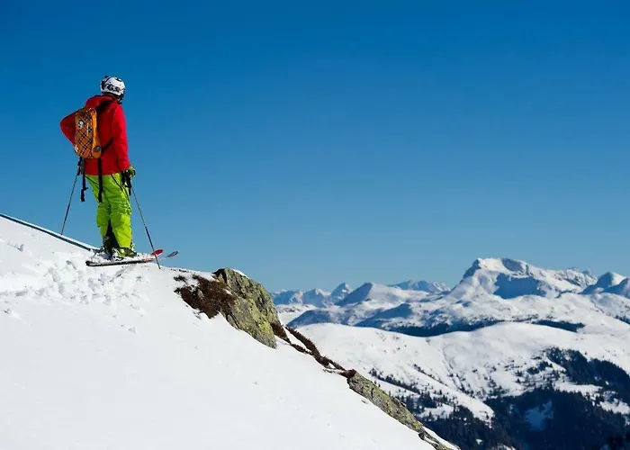 Erwin & Eleonore Huettl Apartment